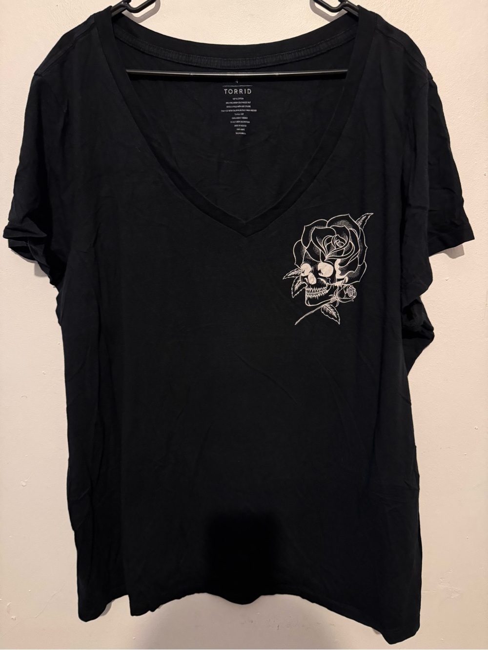 torrid V-Neck Tee with Skull & Rose Detail